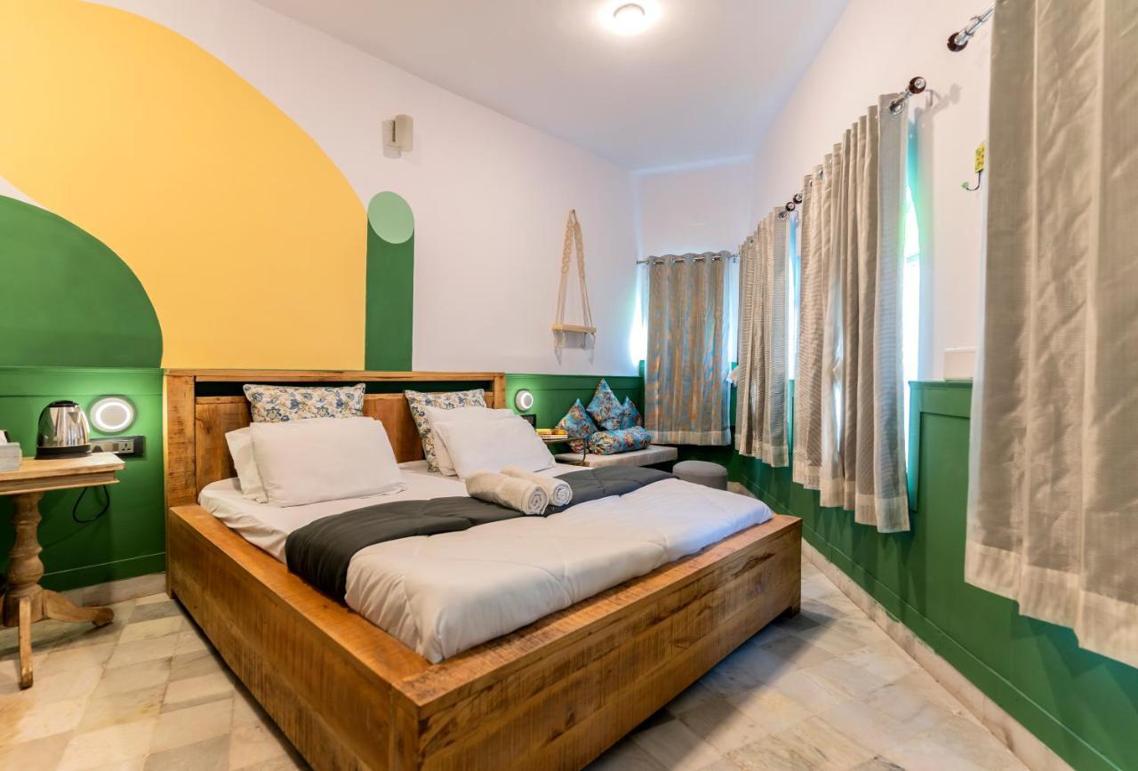 Moustache Udaipur Hostel ภายนอก รูปภาพ