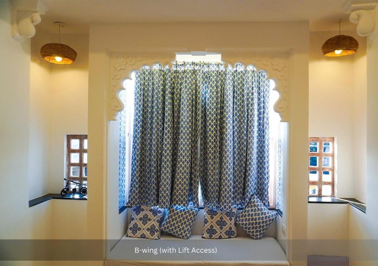 Moustache Udaipur Hostel ภายนอก รูปภาพ