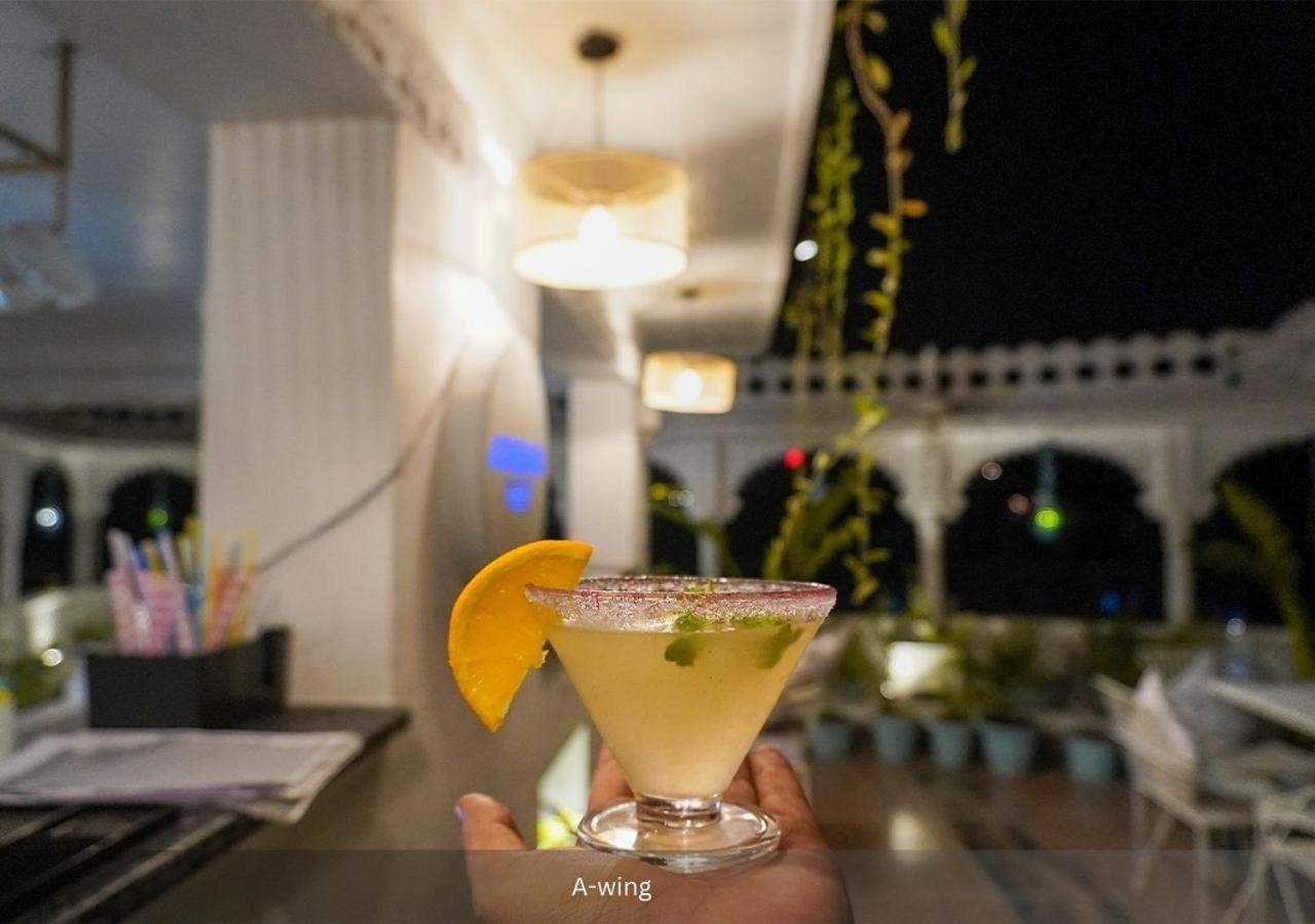 Moustache Udaipur Hostel ภายนอก รูปภาพ